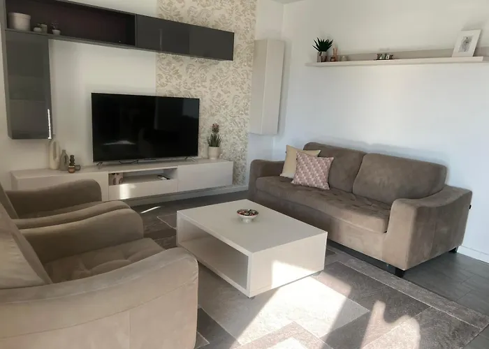 Panamera Oasis Residence