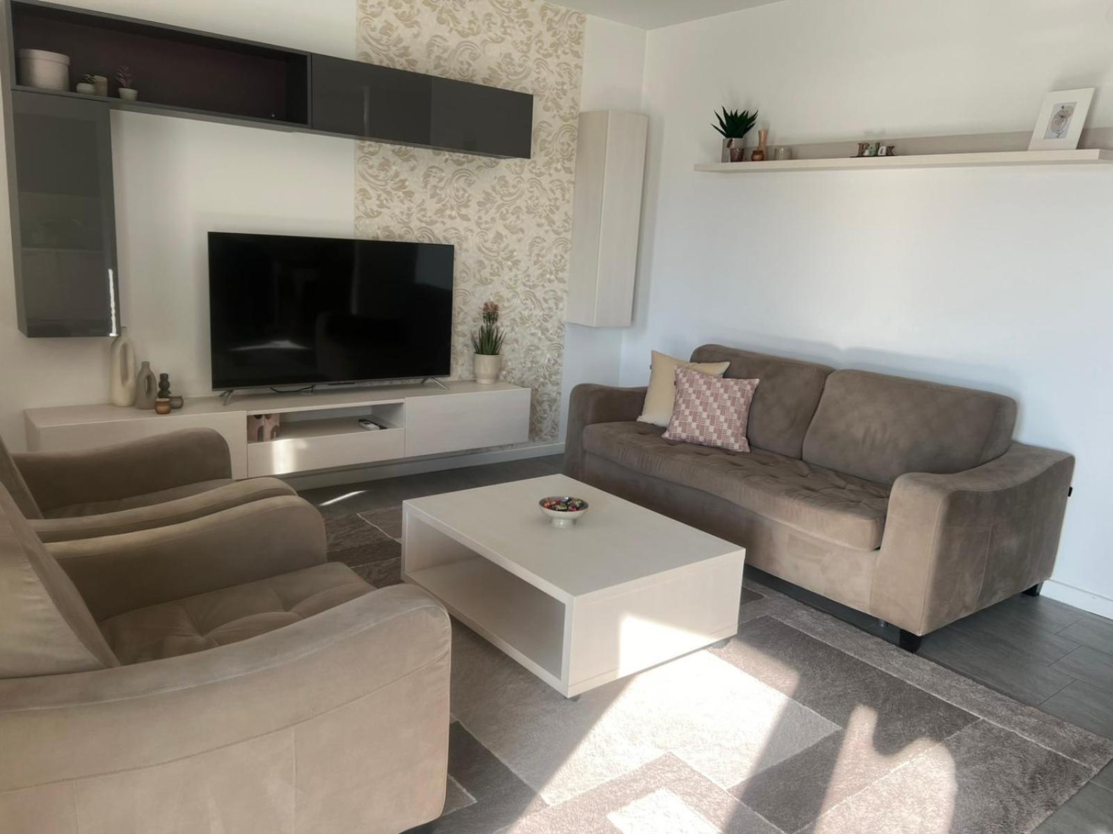 Panamera Oasis Apartment